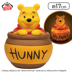 ディズニーキャラクター 光るフィギュア〈POOH〉